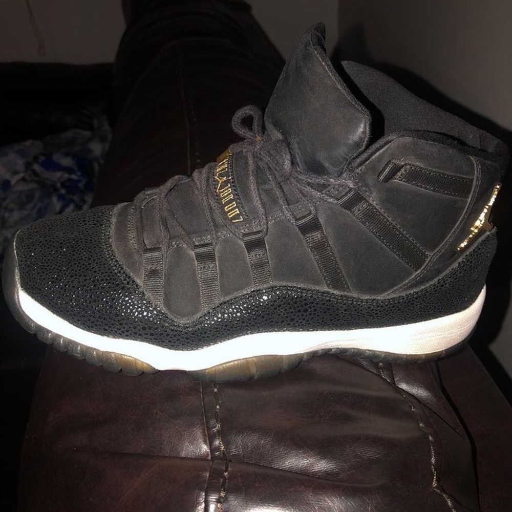 jordan 11 size 8